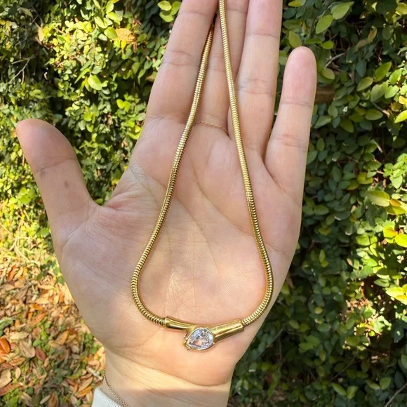 Serpenti Gold Teardrop Pendant Necklace with Clear Stone
Stainless Steel - Picture 5 of 5